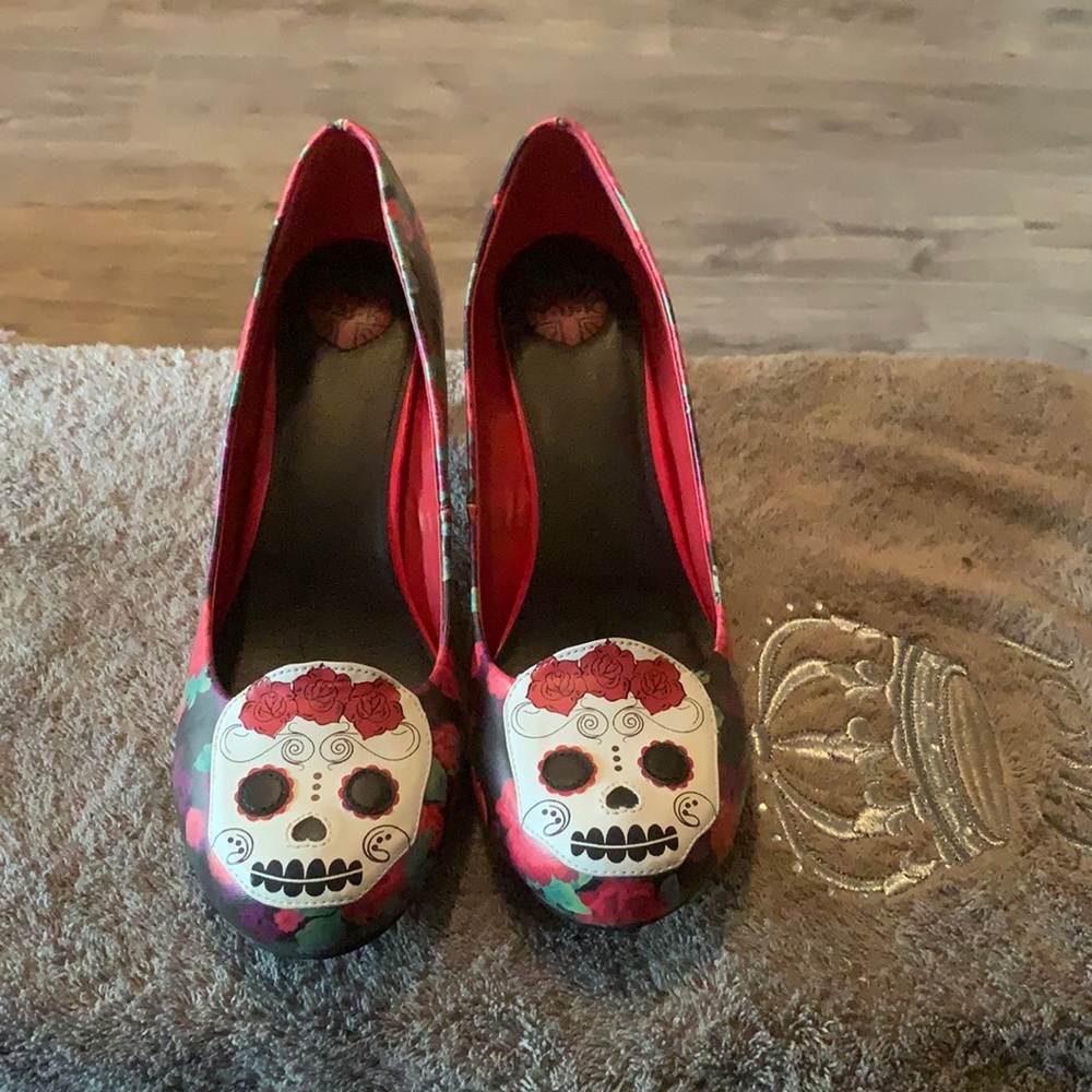 Tuk rockabilly floral heels